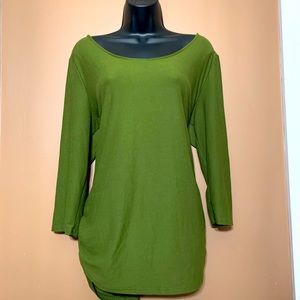 Woman’s blouse no boundaries size xxl green